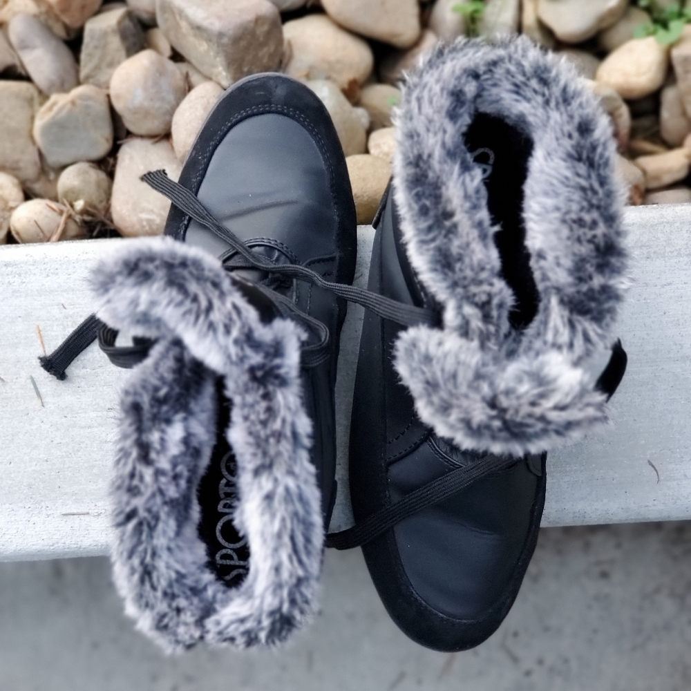 Sporto Water-resistant Ankle Boots